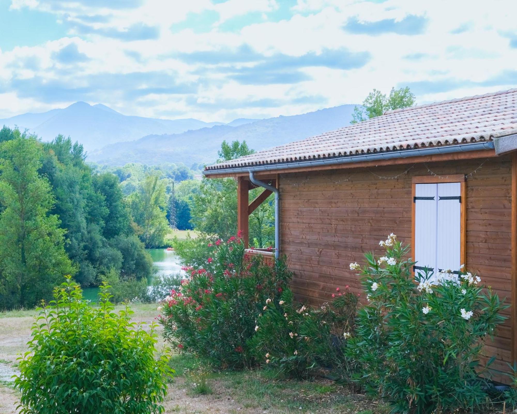Les Chalets Montréjeau Esterno foto